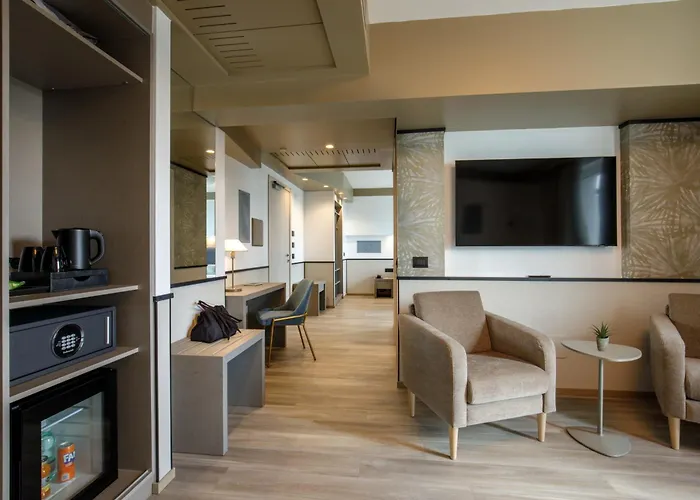 Domidea Hotel 4*