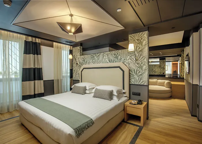 Hotel Domidea 4*